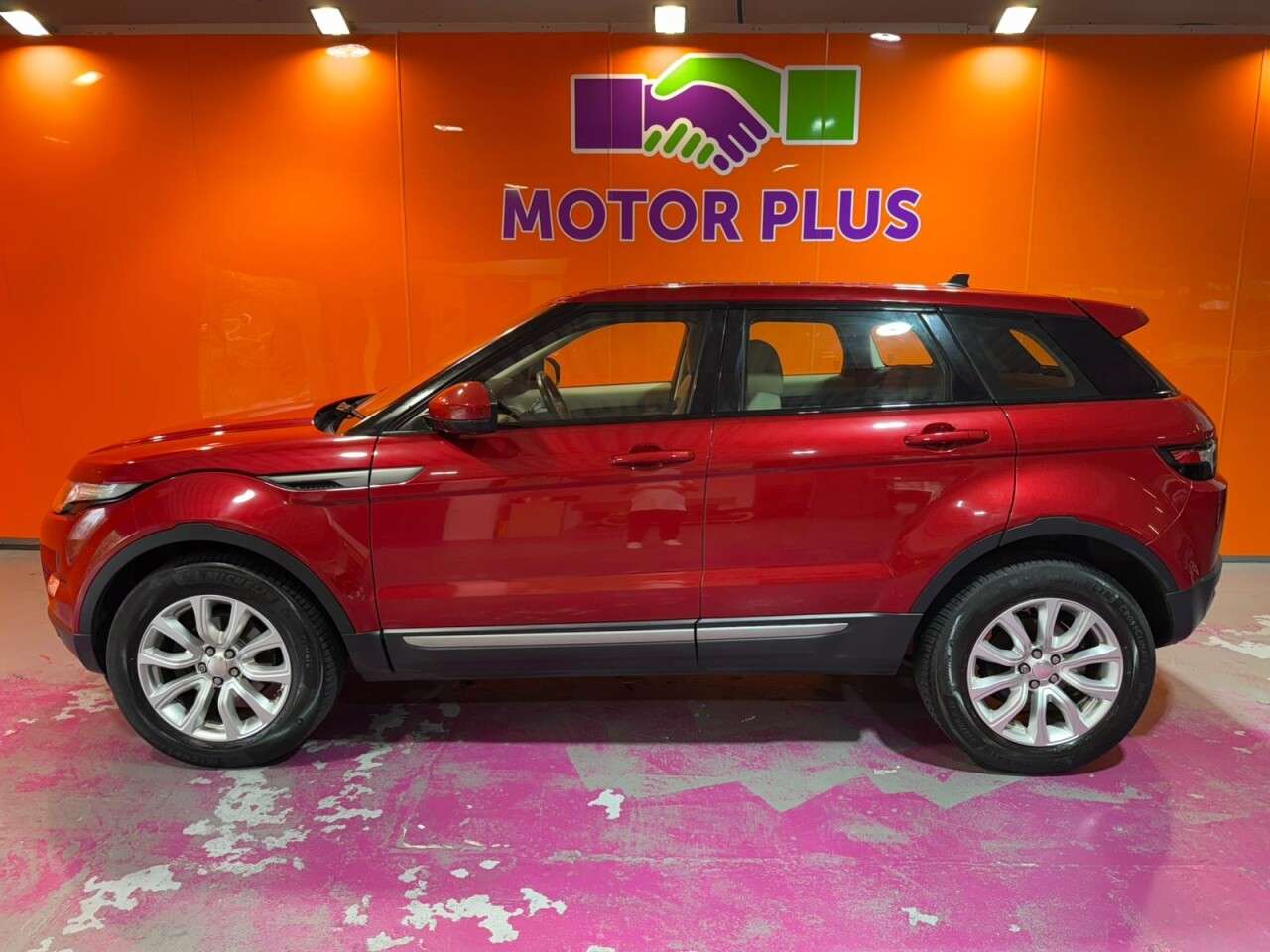 A 2014 LAND ROVER RANGE ROVER EVOQUE 2.2 SD4 Pure Tech SUV 5dr Diesel Manual 4WD Euro 5 (s/s) (190 ps) Visit Ove A 2014 LAND ROVER RANGE ROVER EVOQUE 2.2 SD4 Pure Tech SUV 5dr Diesel Manual 4WD Euro 5 (s/s) (190 ps) Visit Ove