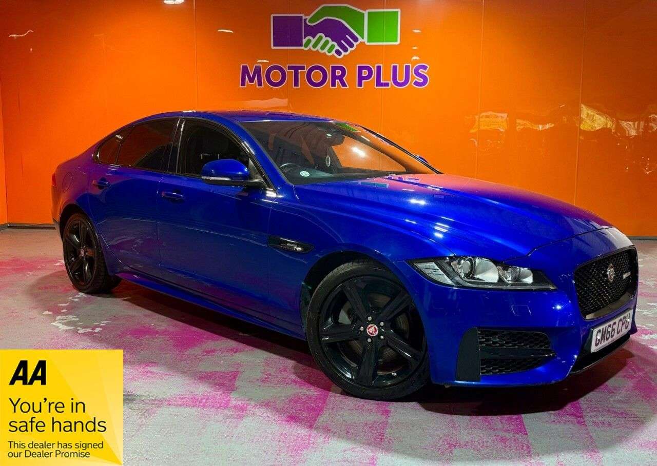 A 2017 JAGUAR XF 2.0d R-Sport Saloon 4dr Diesel Auto Euro 6 (s/s) (180 ps) Visit Over 400 Ca A 2017 JAGUAR XF 2.0d R-Sport Saloon 4dr Diesel Auto Euro 6 (s/s) (180 ps) Visit Over 400 Ca