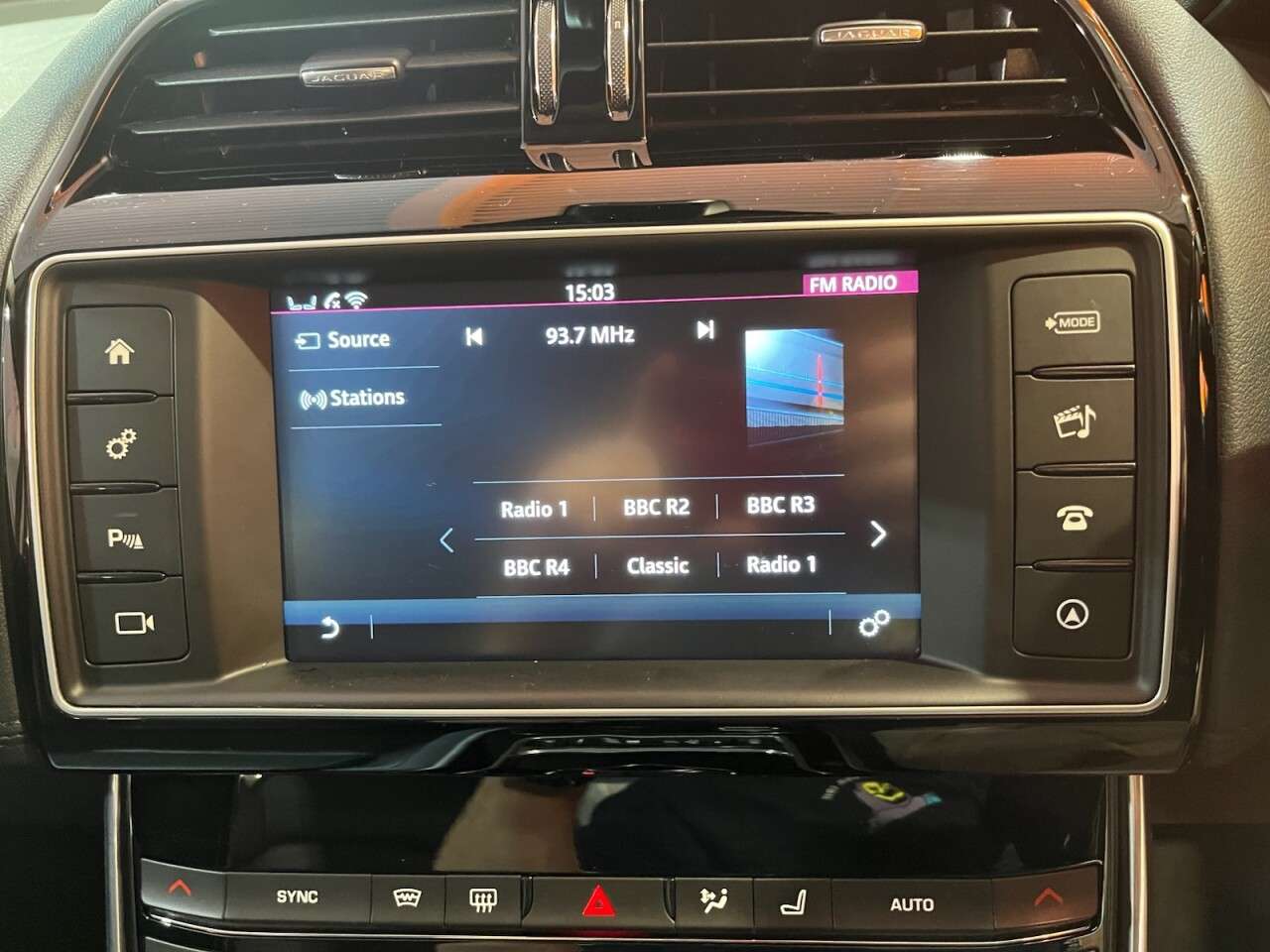 2016 JAGUAR XE 2016 JAGUAR XE