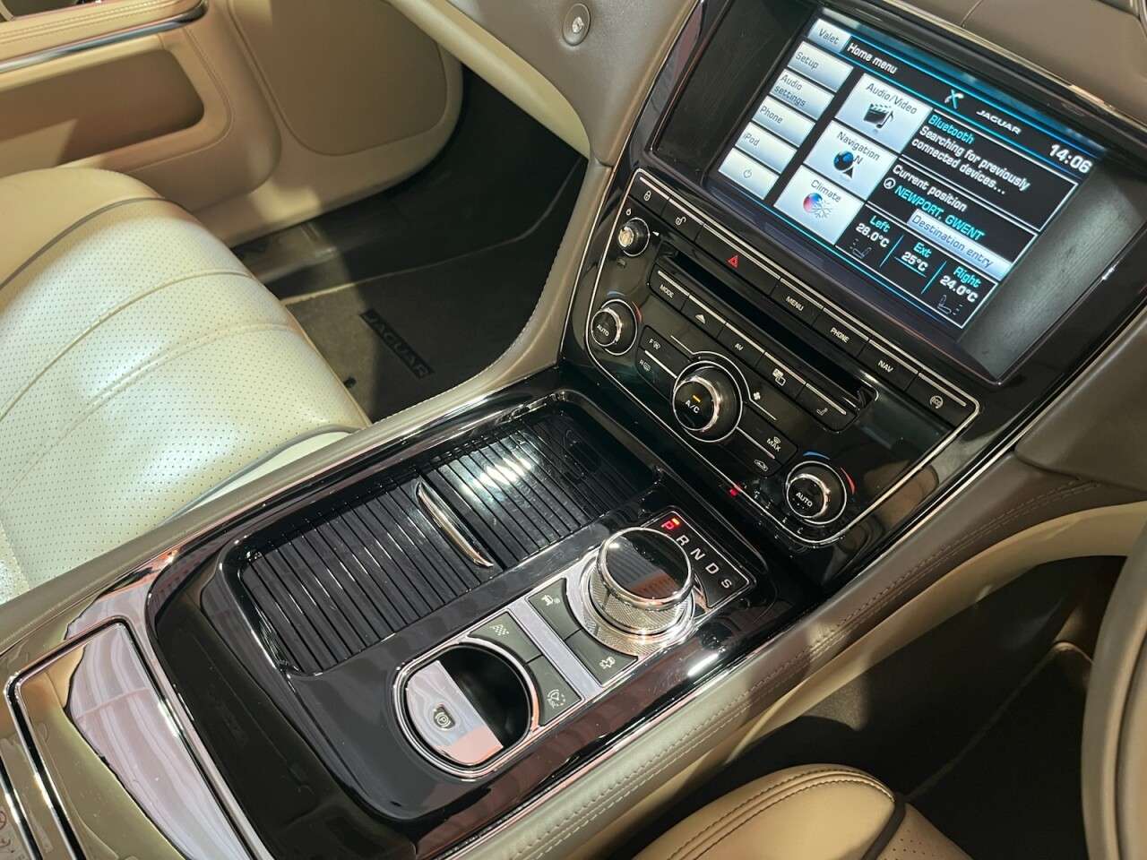 2014 JAGUAR XJ 2014 JAGUAR XJ