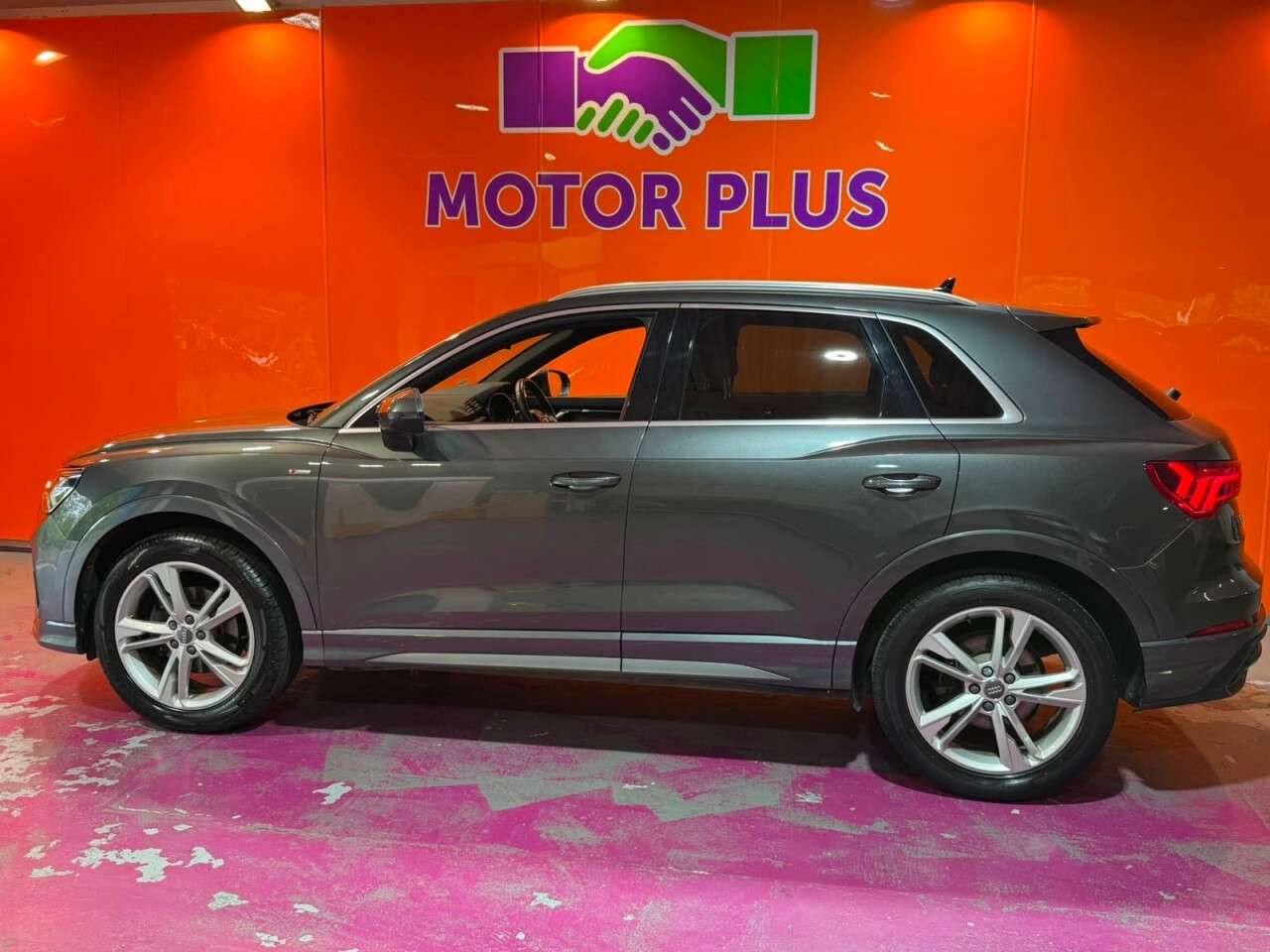 A 2019 AUDI Q3 1.5 TFSI CoD 35 S line SUV 5dr Petrol Manual Euro 6 (s/s) (150 ps) Visit Ov A 2019 AUDI Q3 1.5 TFSI CoD 35 S line SUV 5dr Petrol Manual Euro 6 (s/s) (150 ps) Visit Ov