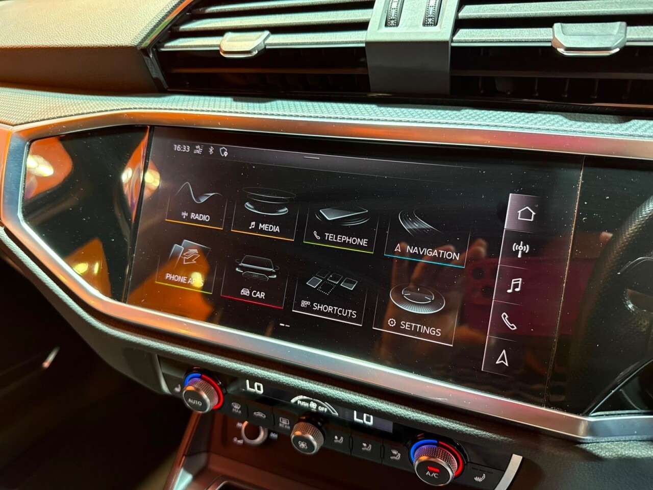 2019 AUDI Q3 2019 AUDI Q3