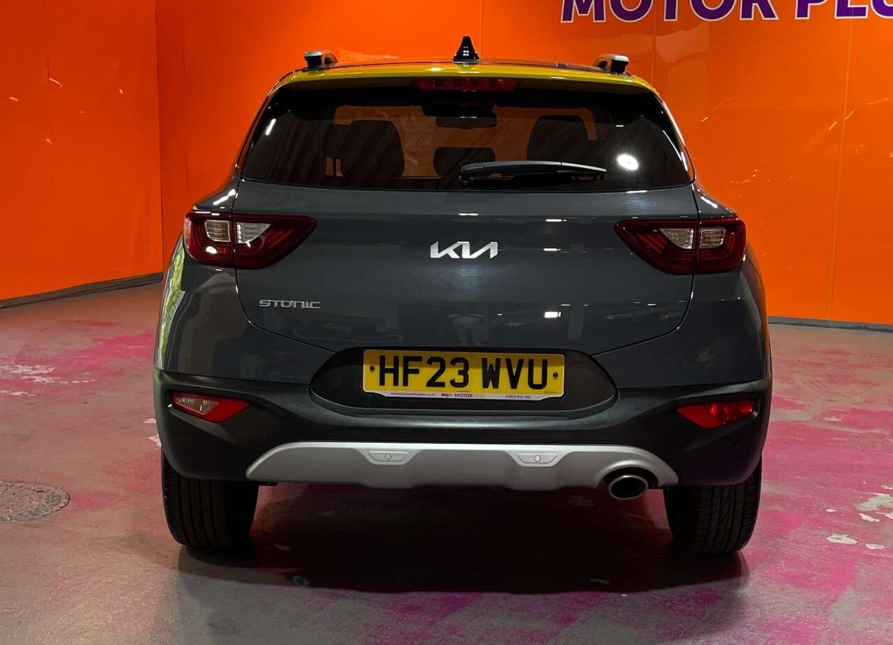 2023 KIA STONIC 2023 KIA STONIC