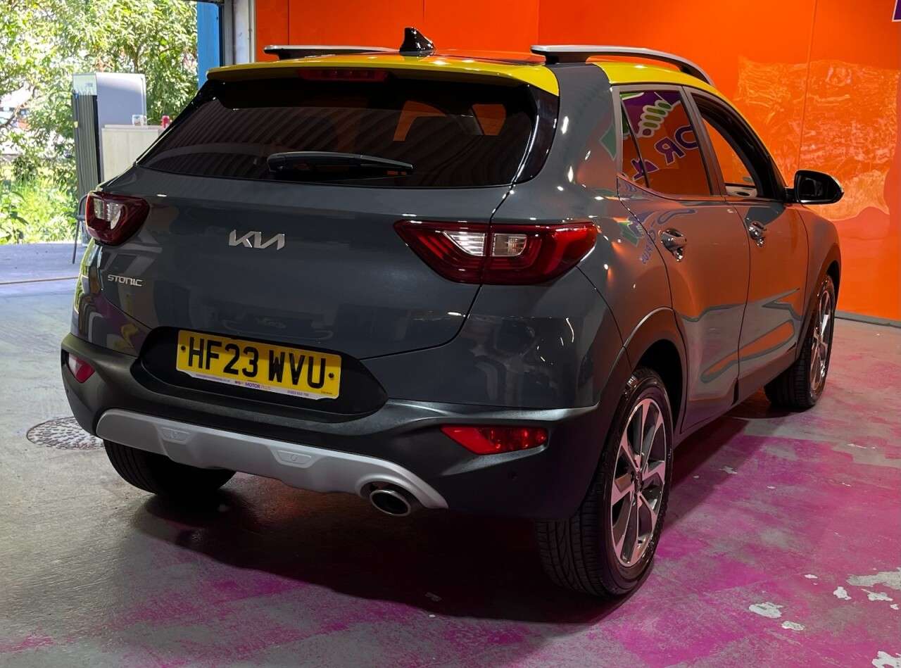 2023 KIA STONIC 2023 KIA STONIC