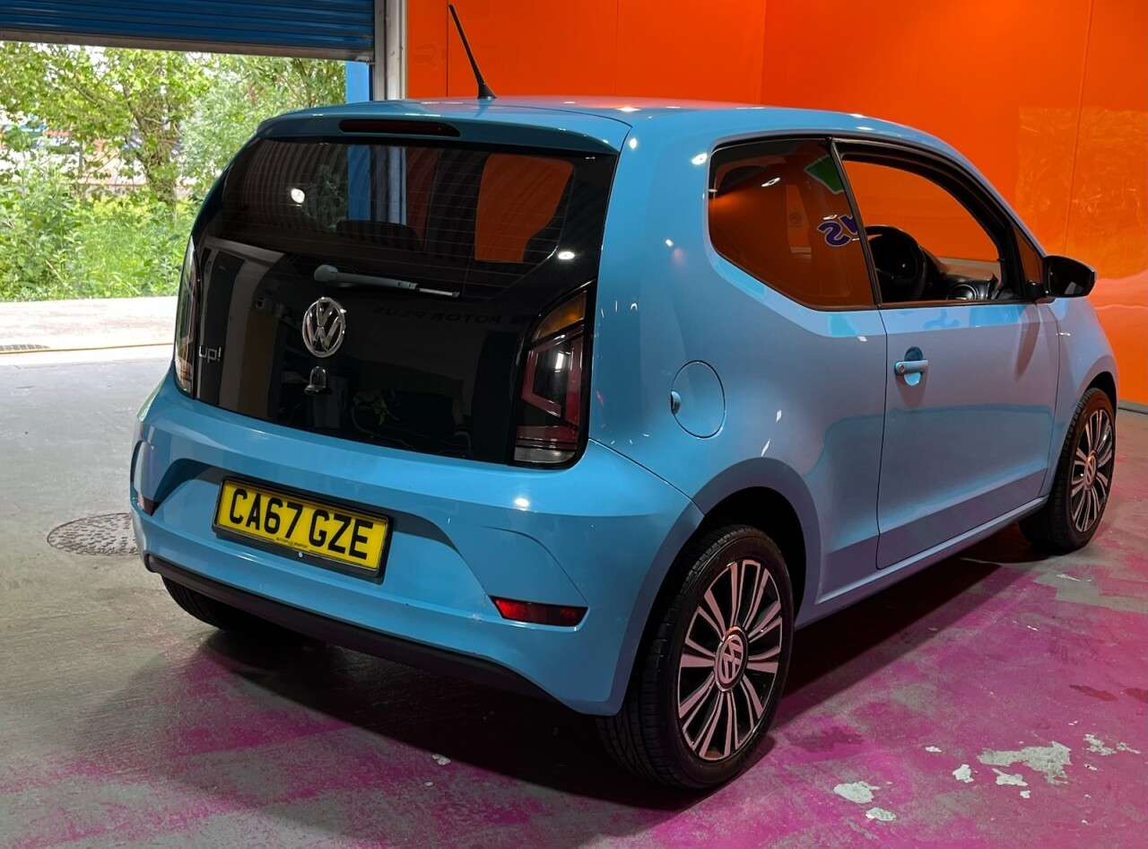 2017 VOLKSWAGEN UP! 2017 VOLKSWAGEN UP!
