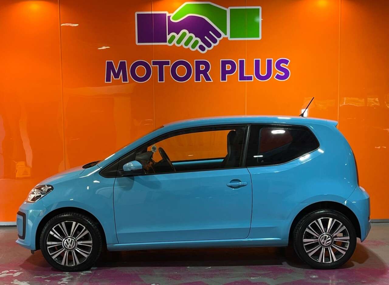 A 2017 VOLKSWAGEN UP! 1.0 Move up! Hatchback 3dr Petrol Manual Euro 6 (s/s) (60 ps) Visit Over 40 A 2017 VOLKSWAGEN UP! 1.0 Move up! Hatchback 3dr Petrol Manual Euro 6 (s/s) (60 ps) Visit Over 40