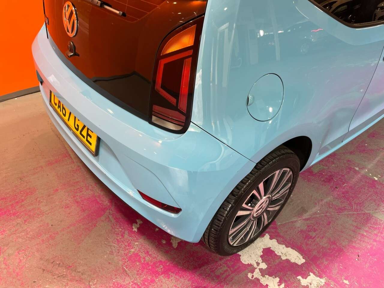 2017 VOLKSWAGEN UP! 2017 VOLKSWAGEN UP!