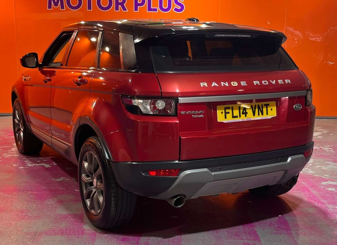 A 2014 LAND ROVER RANGE ROVER EVOQUE 2.2 SD4 Pure SUV 5dr Diesel Auto 4WD Euro 5 (s/s) (190 ps) Visit Over 400 C A 2014 LAND ROVER RANGE ROVER EVOQUE 2.2 SD4 Pure SUV 5dr Diesel Auto 4WD Euro 5 (s/s) (190 ps) Visit Over 400 C