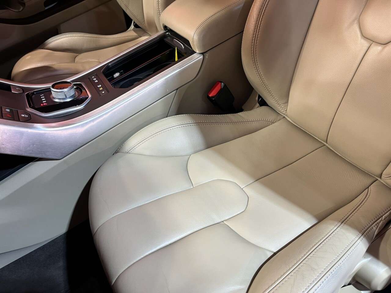 2014 LAND ROVER RANGE ROVER EVOQUE 2014 LAND ROVER RANGE ROVER EVOQUE