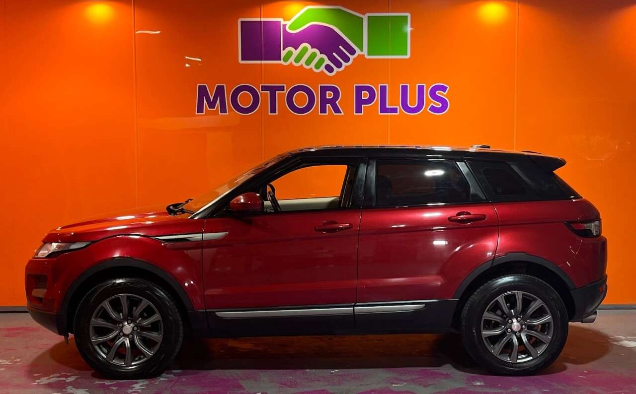 A 2014 LAND ROVER RANGE ROVER EVOQUE 2.2 SD4 Pure SUV 5dr Diesel Auto 4WD Euro 5 (s/s) (190 ps) Visit Over 400 C A 2014 LAND ROVER RANGE ROVER EVOQUE 2.2 SD4 Pure SUV 5dr Diesel Auto 4WD Euro 5 (s/s) (190 ps) Visit Over 400 C