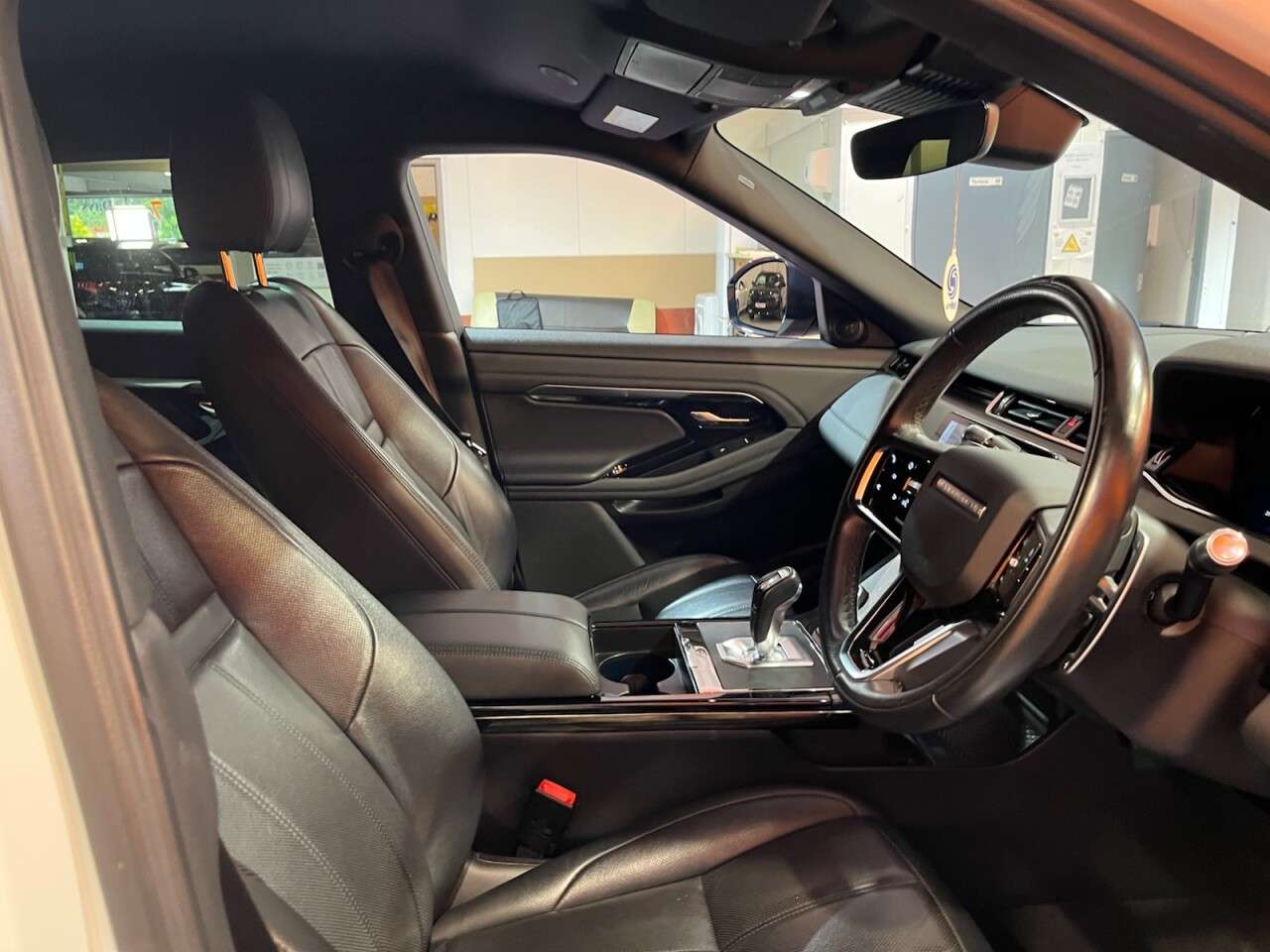 2021 LAND ROVER RANGE ROVER EVOQUE 2021 LAND ROVER RANGE ROVER EVOQUE