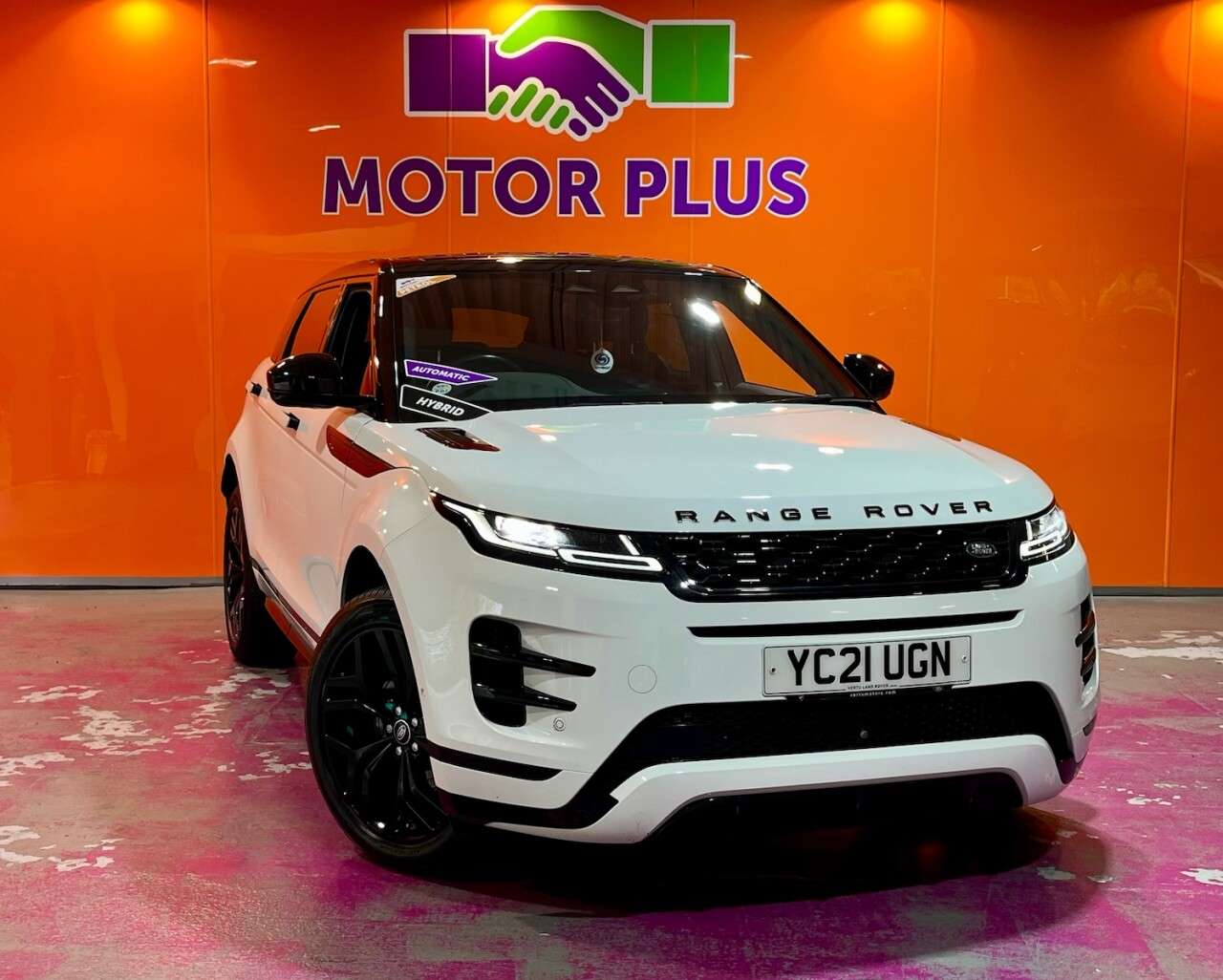 A 2021 LAND ROVER RANGE ROVER EVOQUE 1.5 P300e 12.2kWh R-Dynamic SE SUV 5dr Petrol Plug-in Hybrid Auto 4WD Euro A 2021 LAND ROVER RANGE ROVER EVOQUE 1.5 P300e 12.2kWh R-Dynamic SE SUV 5dr Petrol Plug-in Hybrid Auto 4WD Euro