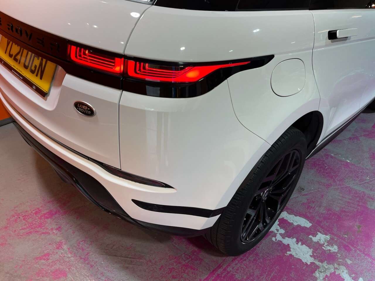 2021 LAND ROVER RANGE ROVER EVOQUE 2021 LAND ROVER RANGE ROVER EVOQUE