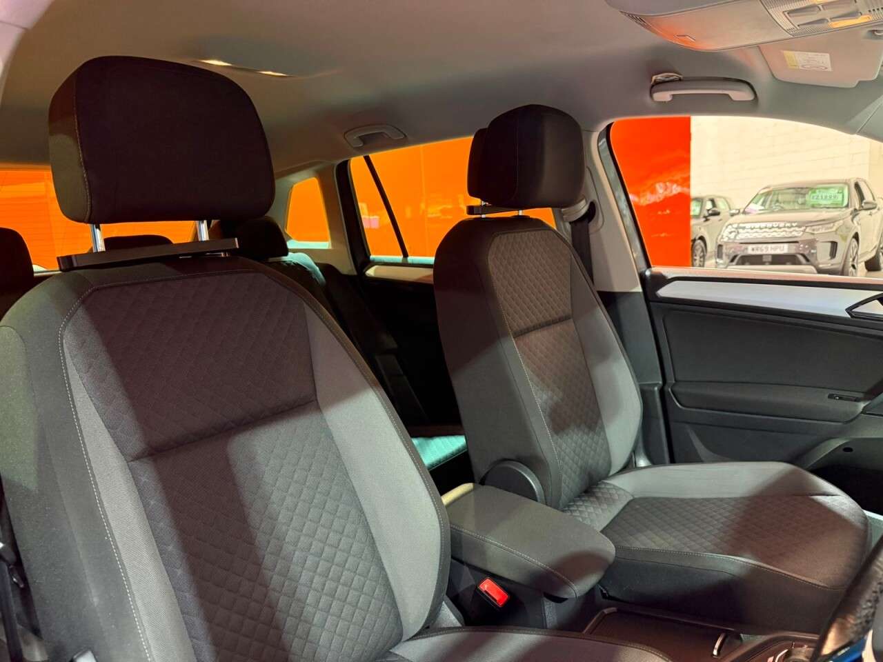 2017 VOLKSWAGEN TIGUAN 2017 VOLKSWAGEN TIGUAN