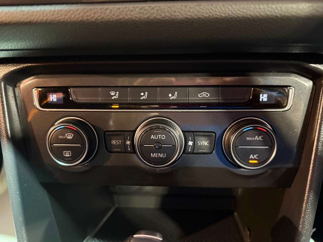2017 VOLKSWAGEN TIGUAN 2017 VOLKSWAGEN TIGUAN