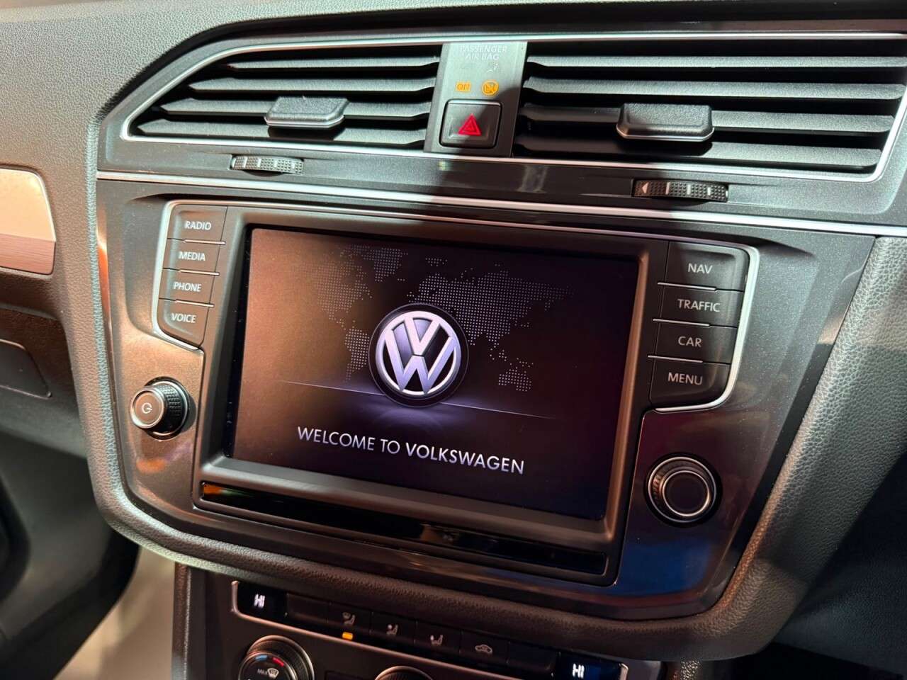 2017 VOLKSWAGEN TIGUAN 2017 VOLKSWAGEN TIGUAN