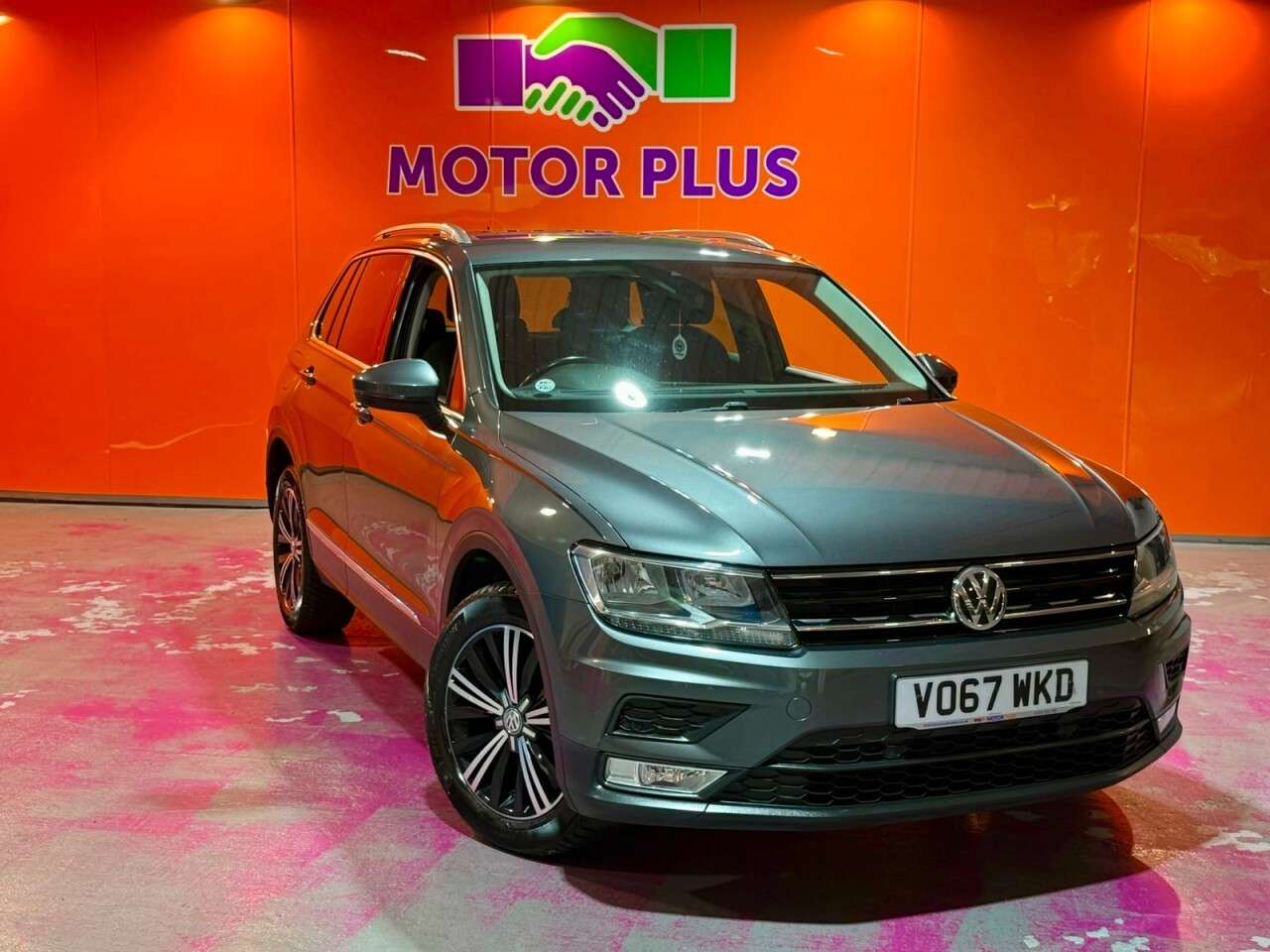 A 2017 VOLKSWAGEN TIGUAN 2.0 TDI SE Navigation SUV 5dr Diesel DSG 4Motion Euro 6 (s/s) (150 ps) Visi A 2017 VOLKSWAGEN TIGUAN 2.0 TDI SE Navigation SUV 5dr Diesel DSG 4Motion Euro 6 (s/s) (150 ps) Visi