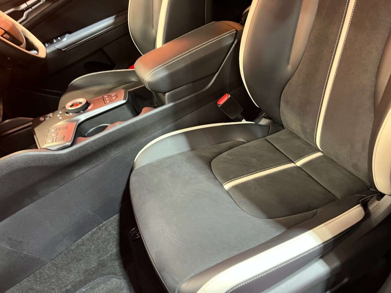 2025 KIA SPORTAGE 2025 KIA SPORTAGE