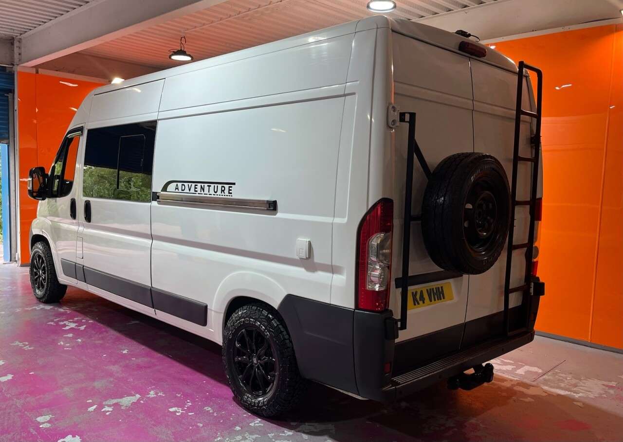 A 2014 PEUGEOT BOXER 2.2 HDi 335 Professional Panel Van 4dr Diesel Manual L3 H2 (229 g/km, 130 b A 2014 PEUGEOT BOXER 2.2 HDi 335 Professional Panel Van 4dr Diesel Manual L3 H2 (229 g/km, 130 b