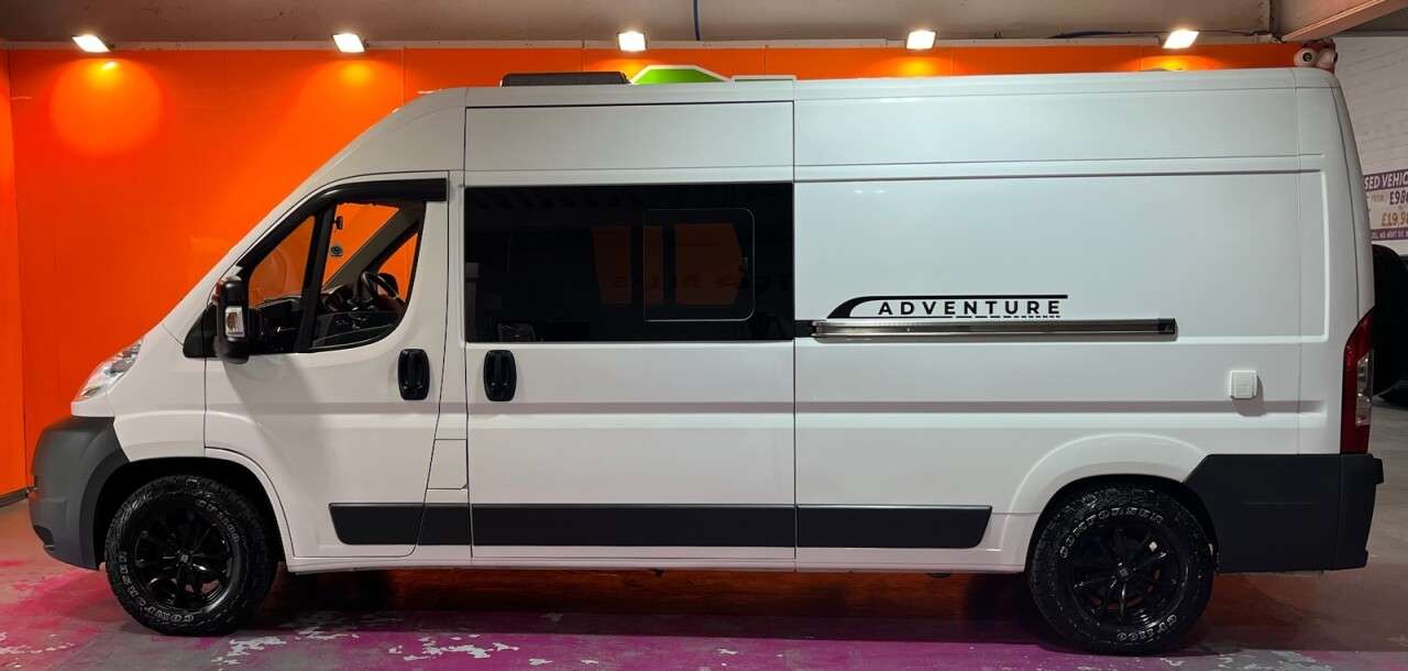 A 2014 PEUGEOT BOXER 2.2 HDi 335 Professional Panel Van 4dr Diesel Manual L3 H2 (229 g/km, 130 b A 2014 PEUGEOT BOXER 2.2 HDi 335 Professional Panel Van 4dr Diesel Manual L3 H2 (229 g/km, 130 b