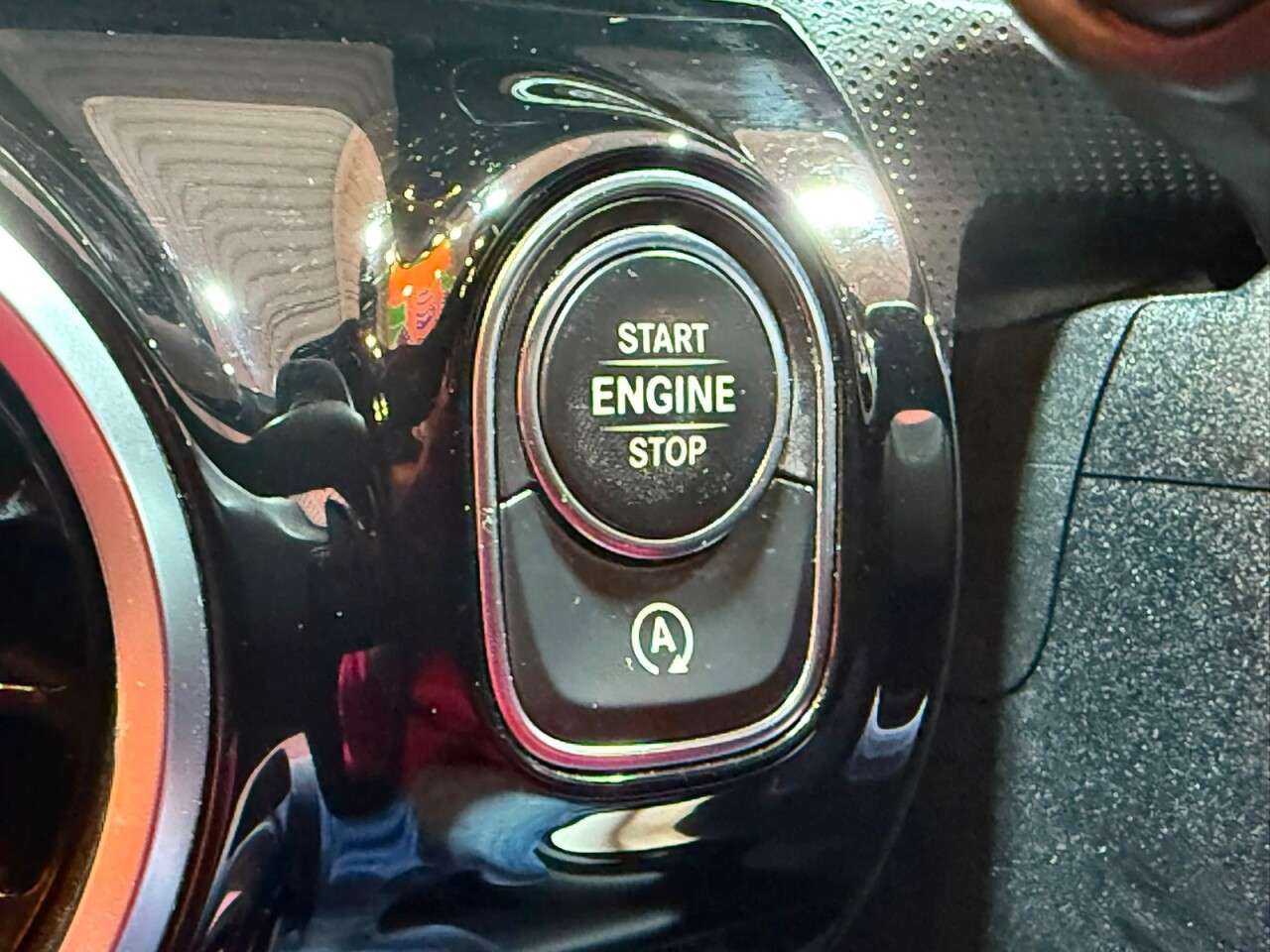 2019 MERCEDES-BENZ A CLASS 2019 MERCEDES-BENZ A CLASS
