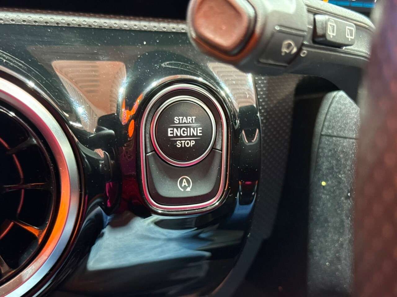 2020 MERCEDES-BENZ A CLASS 2020 MERCEDES-BENZ A CLASS