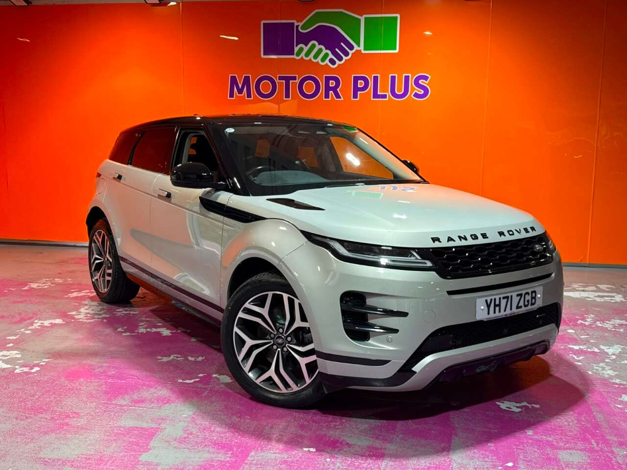 A 2021 LAND ROVER RANGE ROVER EVOQUE 1.5 P300e 12.2kWh R-Dynamic HSE SUV 5dr Petrol Plug-in Hybrid Auto 4WD Euro A 2021 LAND ROVER RANGE ROVER EVOQUE 1.5 P300e 12.2kWh R-Dynamic HSE SUV 5dr Petrol Plug-in Hybrid Auto 4WD Euro
