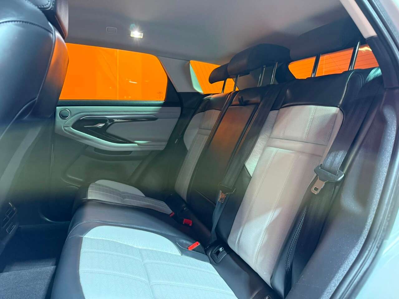 2021 LAND ROVER RANGE ROVER EVOQUE 2021 LAND ROVER RANGE ROVER EVOQUE