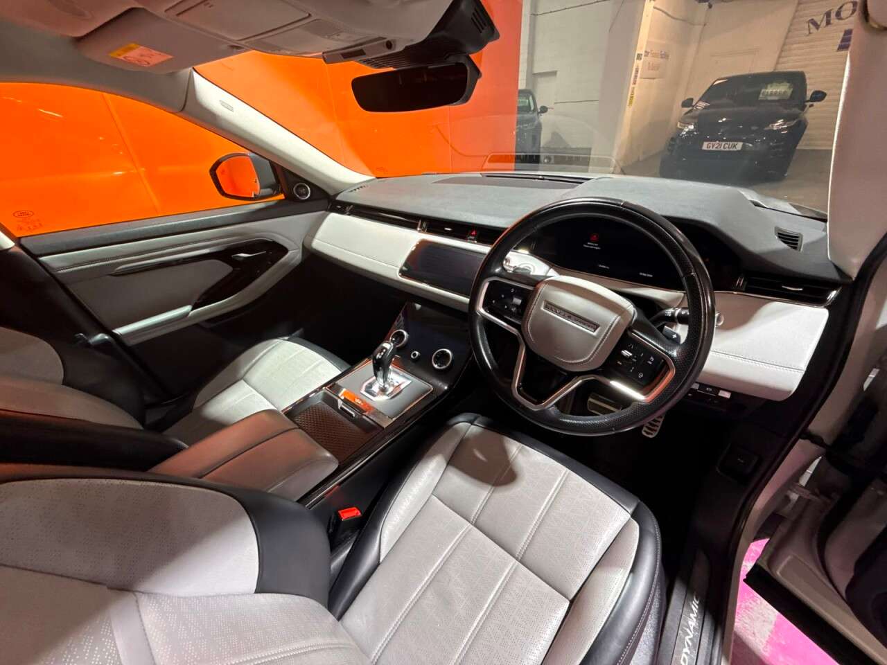 2021 LAND ROVER RANGE ROVER EVOQUE 2021 LAND ROVER RANGE ROVER EVOQUE