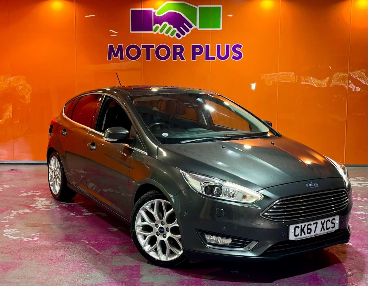 A 2017 FORD FOCUS 1.0T EcoBoost Titanium X Hatchback 5dr Petrol Auto Euro 6 (s/s) (125 ps) Vi A 2017 FORD FOCUS 1.0T EcoBoost Titanium X Hatchback 5dr Petrol Auto Euro 6 (s/s) (125 ps) Vi