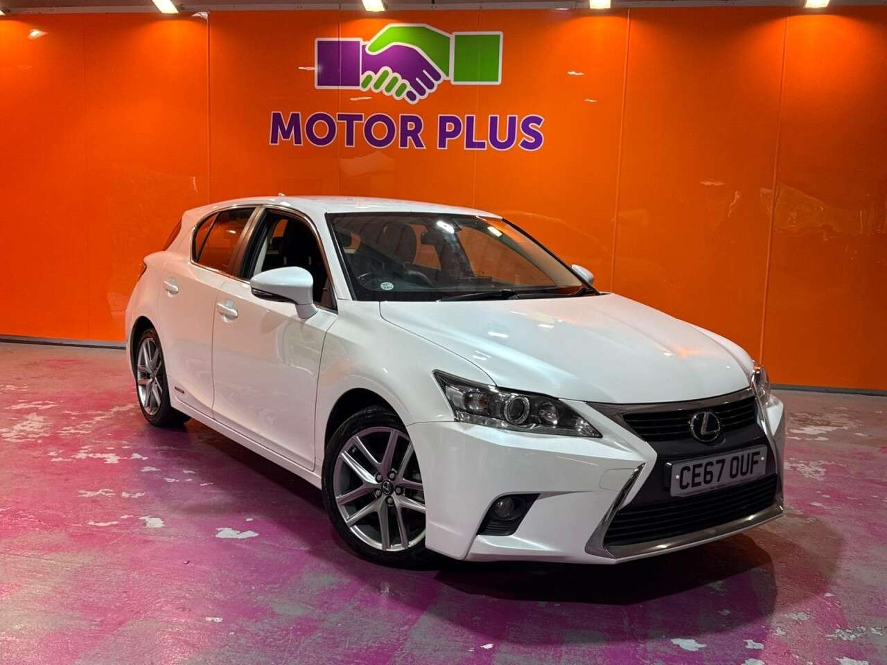 A 2017 LEXUS CT 1.8 200h Executive Edition Hatchback 5dr Petrol Hybrid CVT Euro 6 (s/s) (13 A 2017 LEXUS CT 1.8 200h Executive Edition Hatchback 5dr Petrol Hybrid CVT Euro 6 (s/s) (13