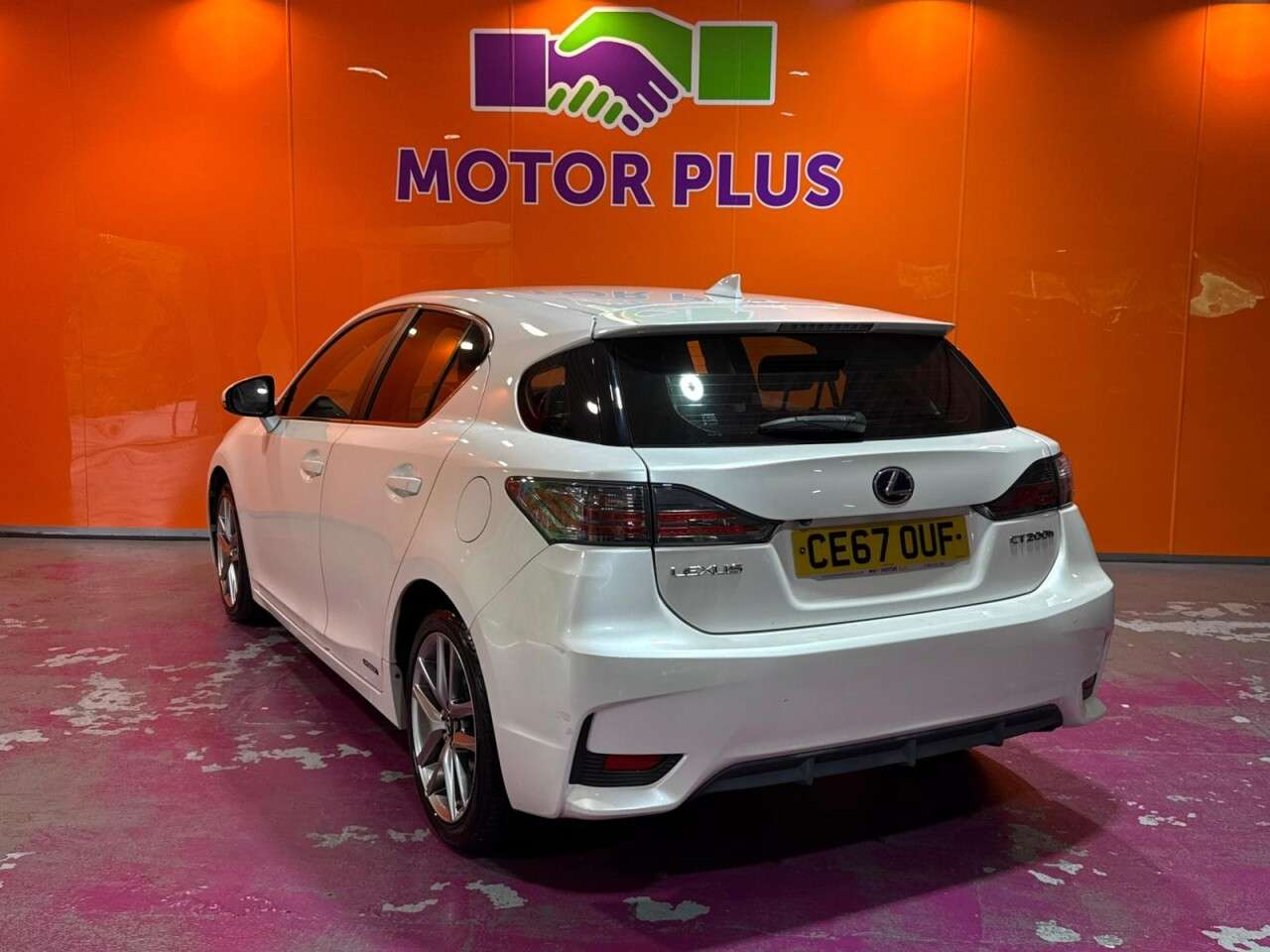 A 2017 LEXUS CT 1.8 200h Executive Edition Hatchback 5dr Petrol Hybrid CVT Euro 6 (s/s) (13 A 2017 LEXUS CT 1.8 200h Executive Edition Hatchback 5dr Petrol Hybrid CVT Euro 6 (s/s) (13