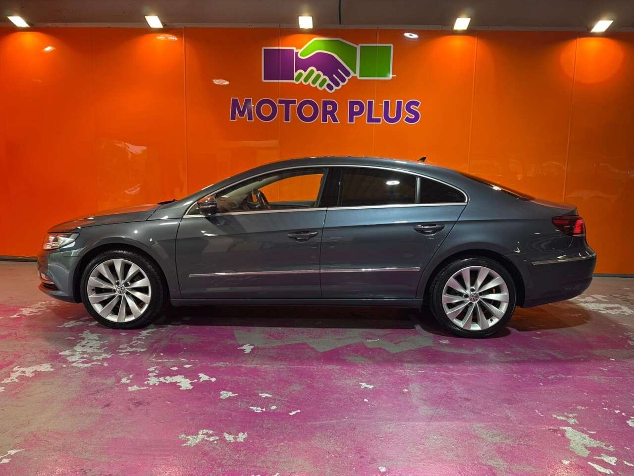 A 2015 VOLKSWAGEN CC 2.0 TDI BlueMotion Tech GT Saloon 4dr Diesel DSG Euro 5 (s/s) (177 ps) Visi A 2015 VOLKSWAGEN CC 2.0 TDI BlueMotion Tech GT Saloon 4dr Diesel DSG Euro 5 (s/s) (177 ps) Visi