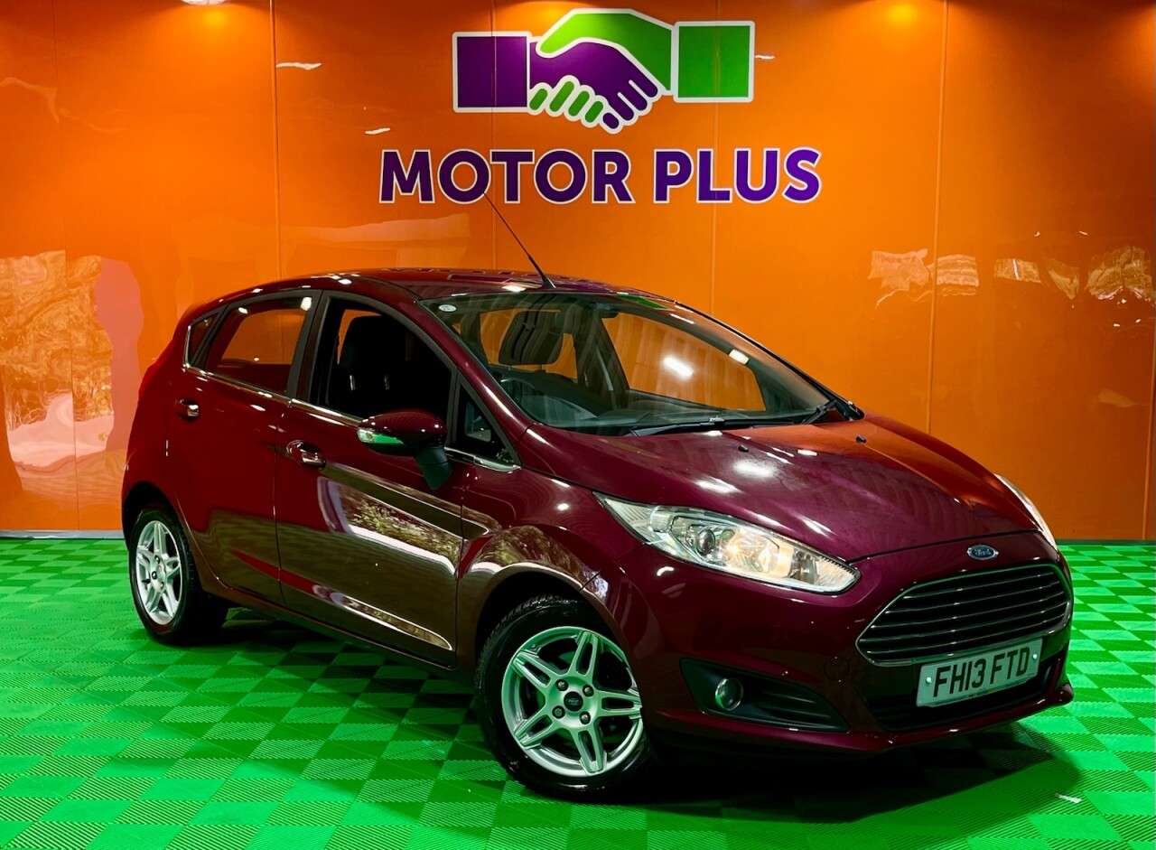 A 2013 FORD FIESTA 1.6 Zetec Hatchback 5dr Petrol Powershift Euro 5 (105 ps) Visit Over 400 Ca A 2013 FORD FIESTA 1.6 Zetec Hatchback 5dr Petrol Powershift Euro 5 (105 ps) Visit Over 400 Ca
