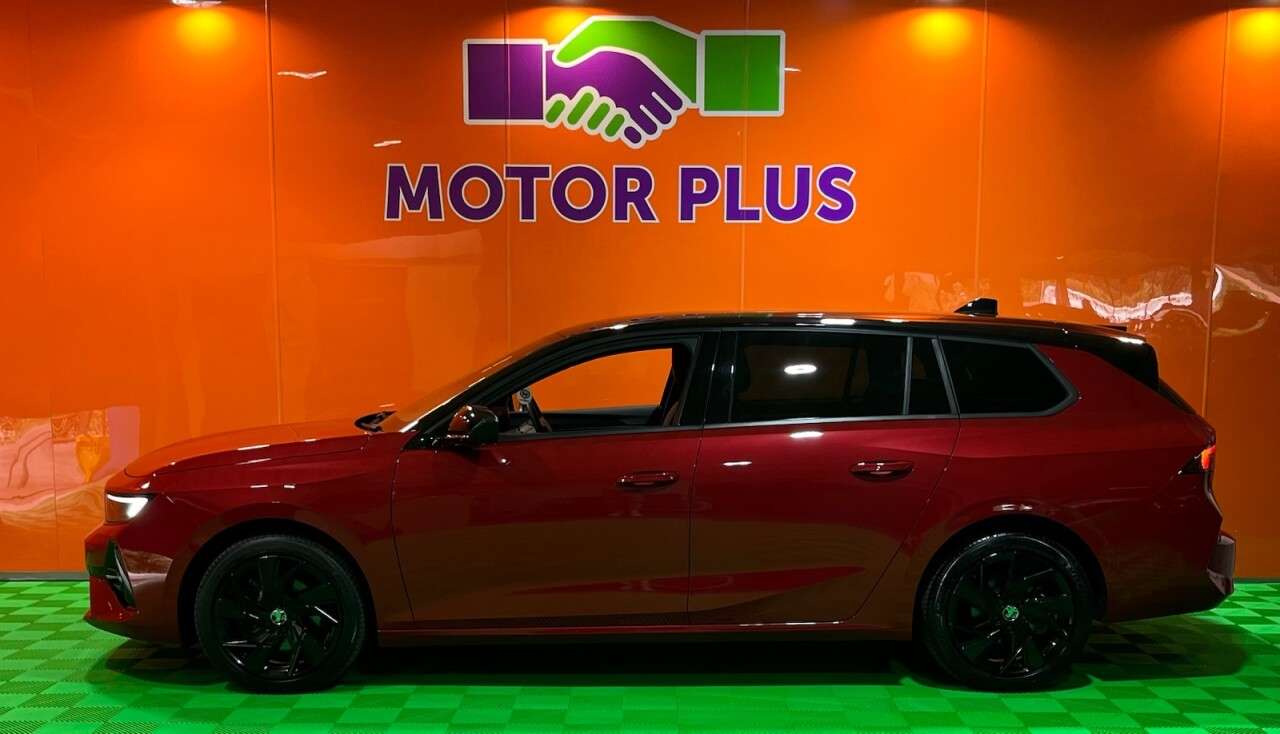 A 2023 VAUXHALL ASTRA 1.5 Turbo D GS Sports Tourer 5dr Diesel Manual Euro 6 (s/s) (130 ps) Visit A 2023 VAUXHALL ASTRA 1.5 Turbo D GS Sports Tourer 5dr Diesel Manual Euro 6 (s/s) (130 ps) Visit