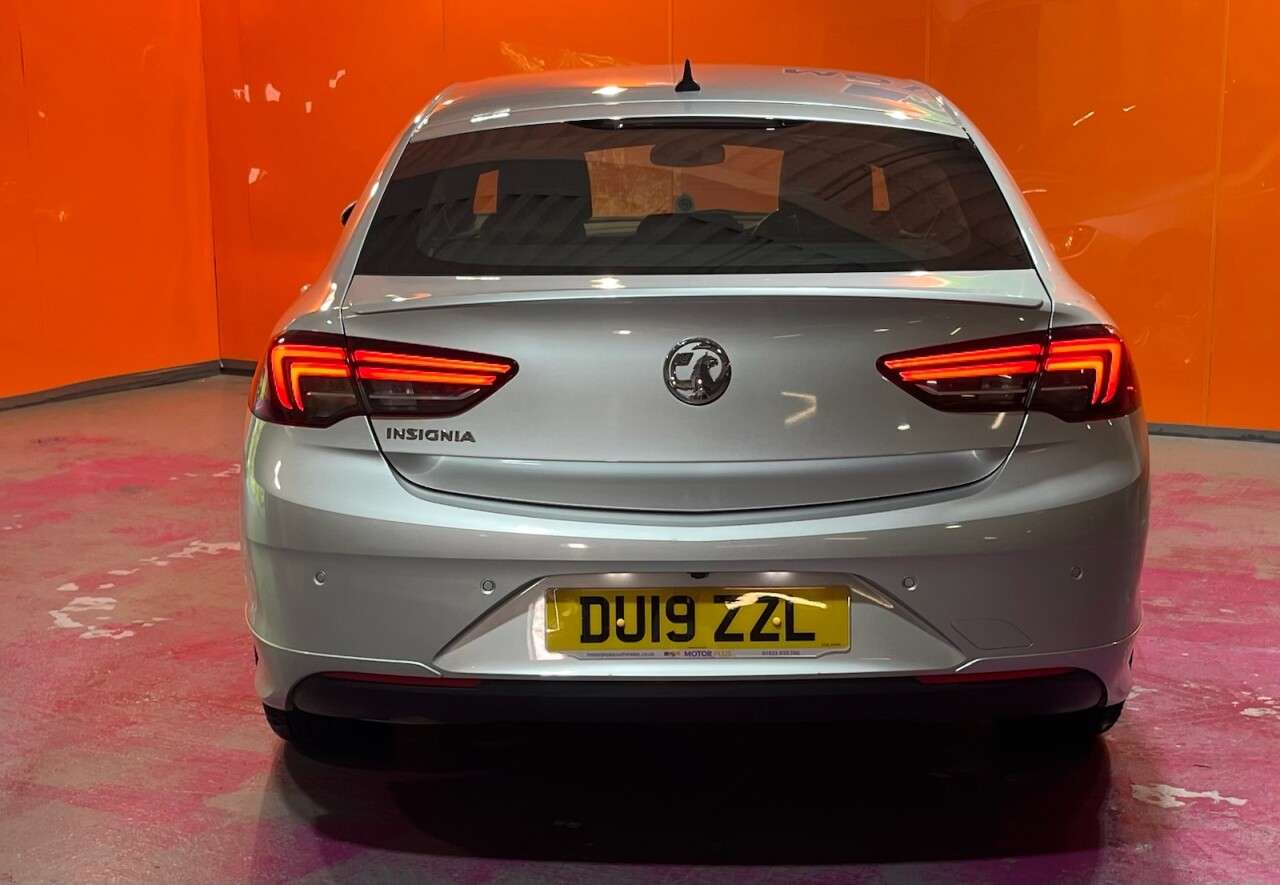 A 2019 VAUXHALL INSIGNIA 1.5i Turbo GPF SRi VX Line Nav Grand Sport 5dr Petrol Manual Euro 6 (s/s) ( A 2019 VAUXHALL INSIGNIA 1.5i Turbo GPF SRi VX Line Nav Grand Sport 5dr Petrol Manual Euro 6 (s/s) (