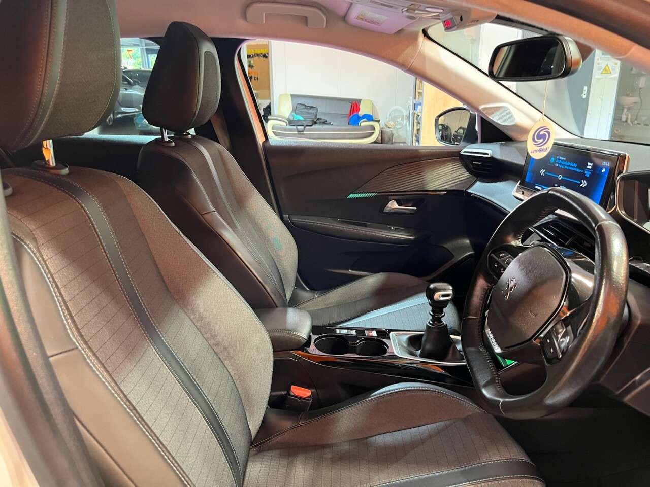 2020 PEUGEOT 208 2020 PEUGEOT 208