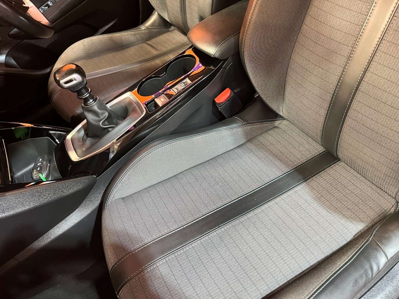 2020 PEUGEOT 208 2020 PEUGEOT 208