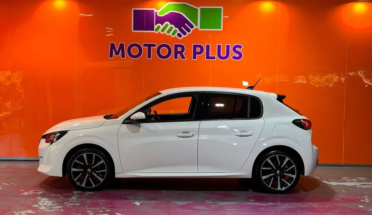 A 2020 PEUGEOT 208 PURETECH ALLURE PREMIUM S/S A 2020 PEUGEOT 208 PURETECH ALLURE PREMIUM S/S