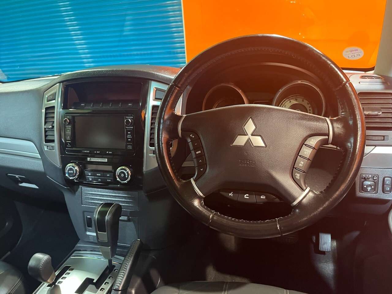 2017 MITSUBISHI SHOGUN 2017 MITSUBISHI SHOGUN