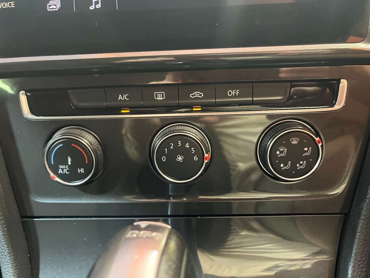 2019 VOLKSWAGEN GOLF 2019 VOLKSWAGEN GOLF