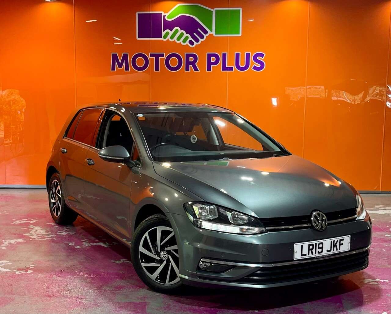 A 2019 VOLKSWAGEN GOLF 1.5 TSI EVO Match Hatchback 5dr Petrol DSG Euro 6 (s/s) (150 ps) Visit Over A 2019 VOLKSWAGEN GOLF 1.5 TSI EVO Match Hatchback 5dr Petrol DSG Euro 6 (s/s) (150 ps) Visit Over
