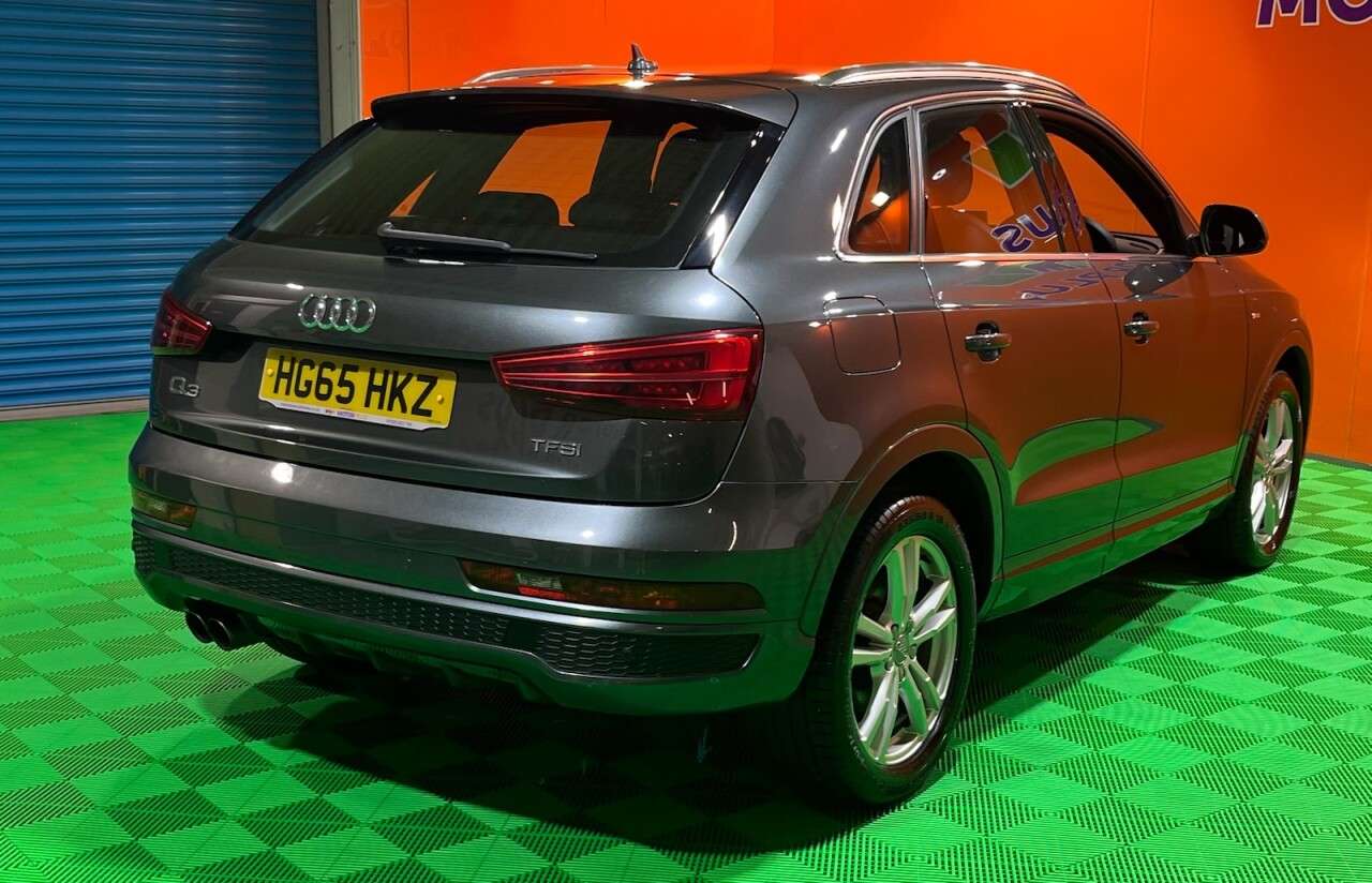 2015 AUDI Q3 2015 AUDI Q3