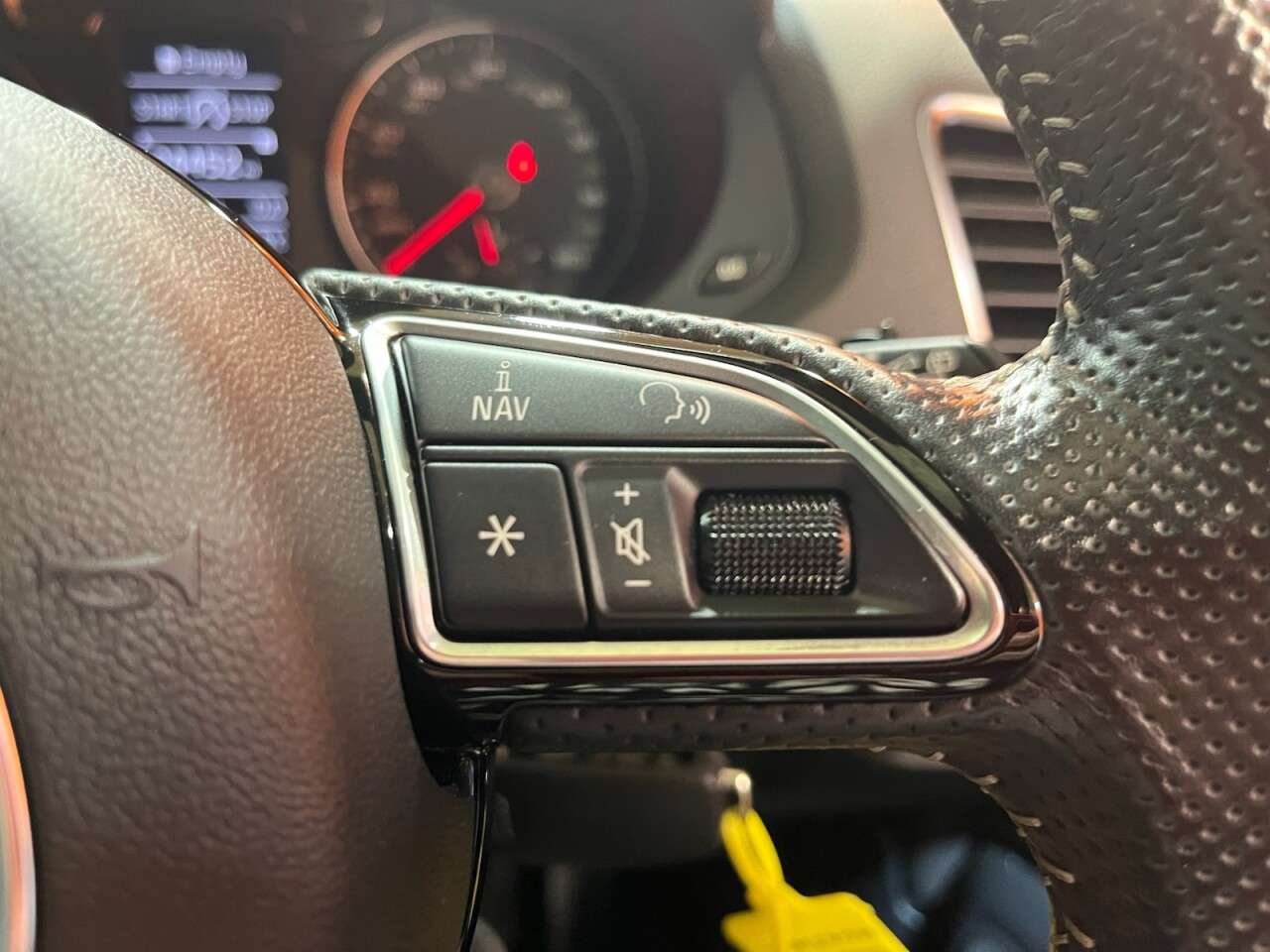 2015 AUDI Q3 2015 AUDI Q3