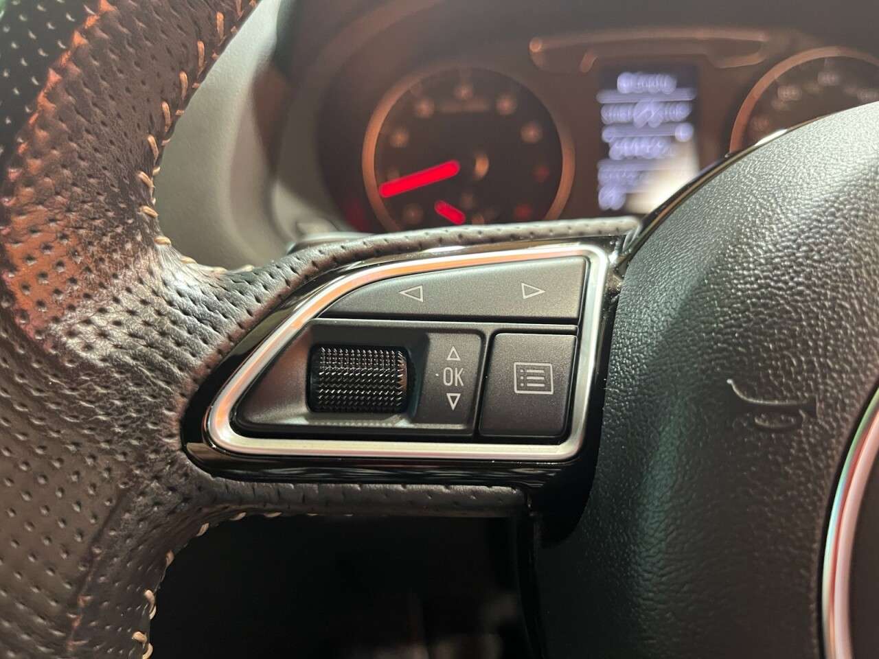 2015 AUDI Q3 2015 AUDI Q3