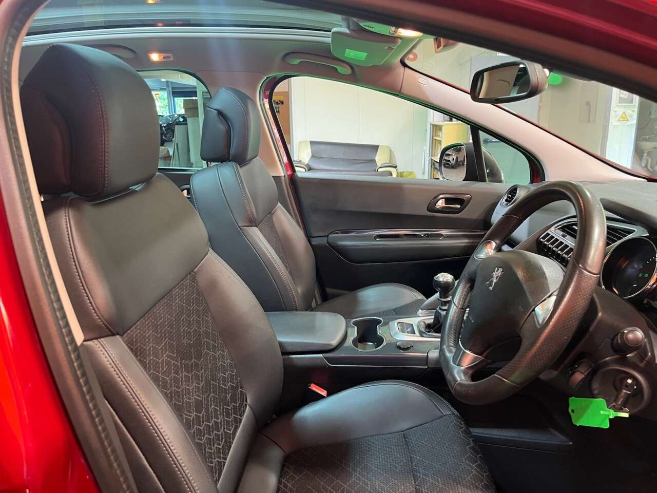 2015 PEUGEOT 3008 2015 PEUGEOT 3008