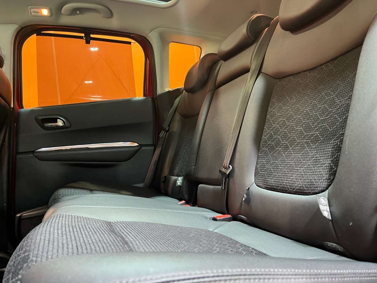 2015 PEUGEOT 3008 2015 PEUGEOT 3008