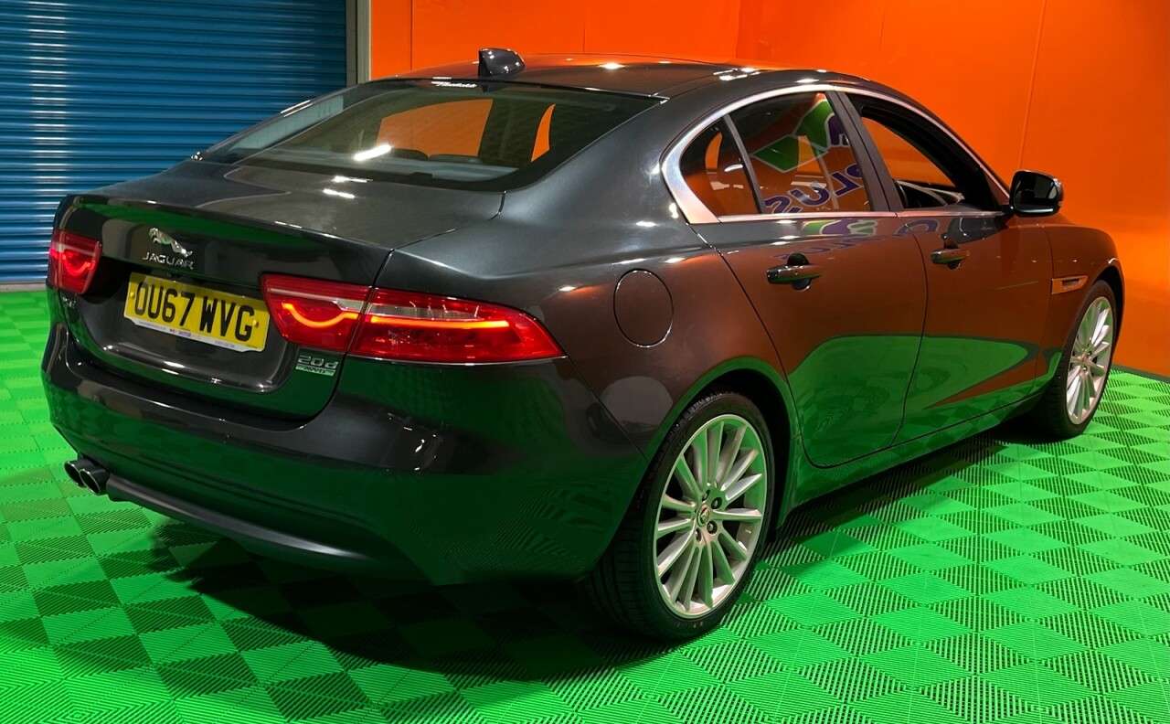 2017 JAGUAR XE 2017 JAGUAR XE