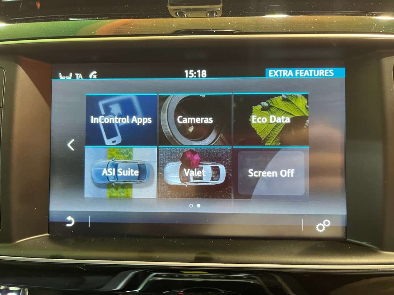 2017 JAGUAR XE 2017 JAGUAR XE