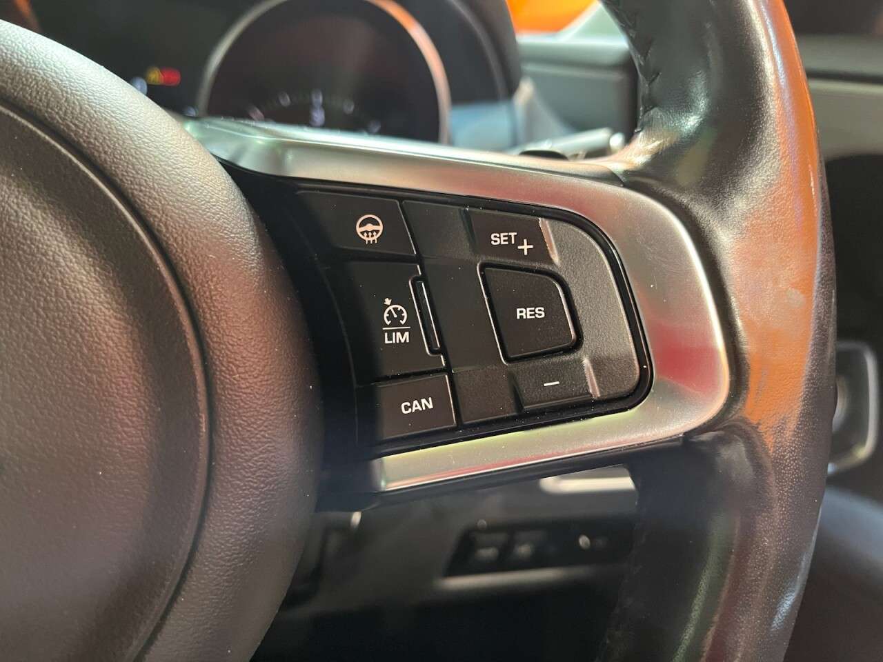 2017 JAGUAR XE 2017 JAGUAR XE